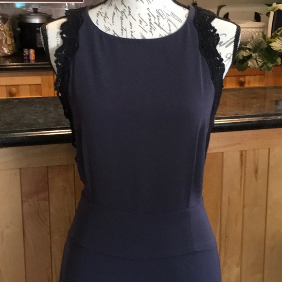 Aritzia, Wilfred, Sleeveless Beautiful Blue Dress - Picture 3 of 11